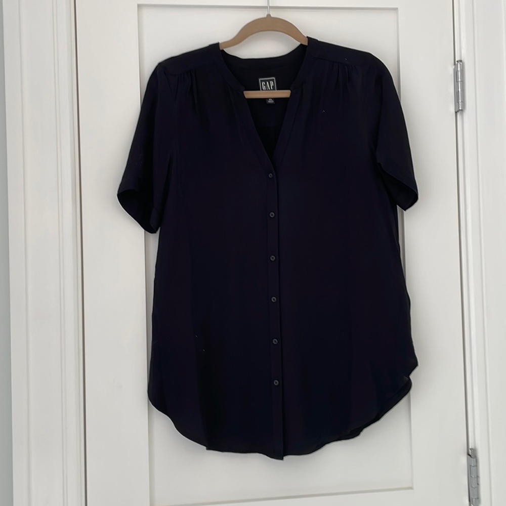Gap maternity black blouse